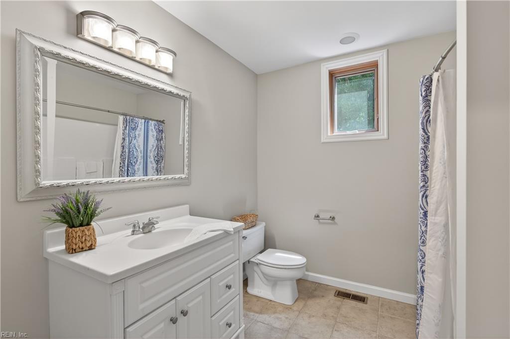 1605 Cornus CT