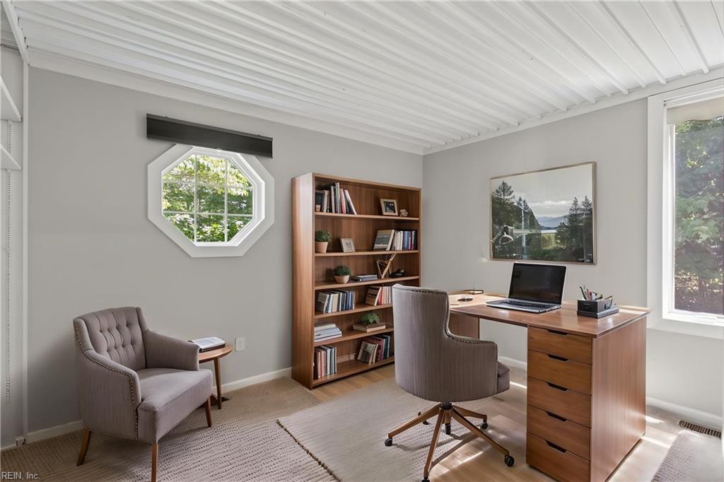1605 Cornus CT