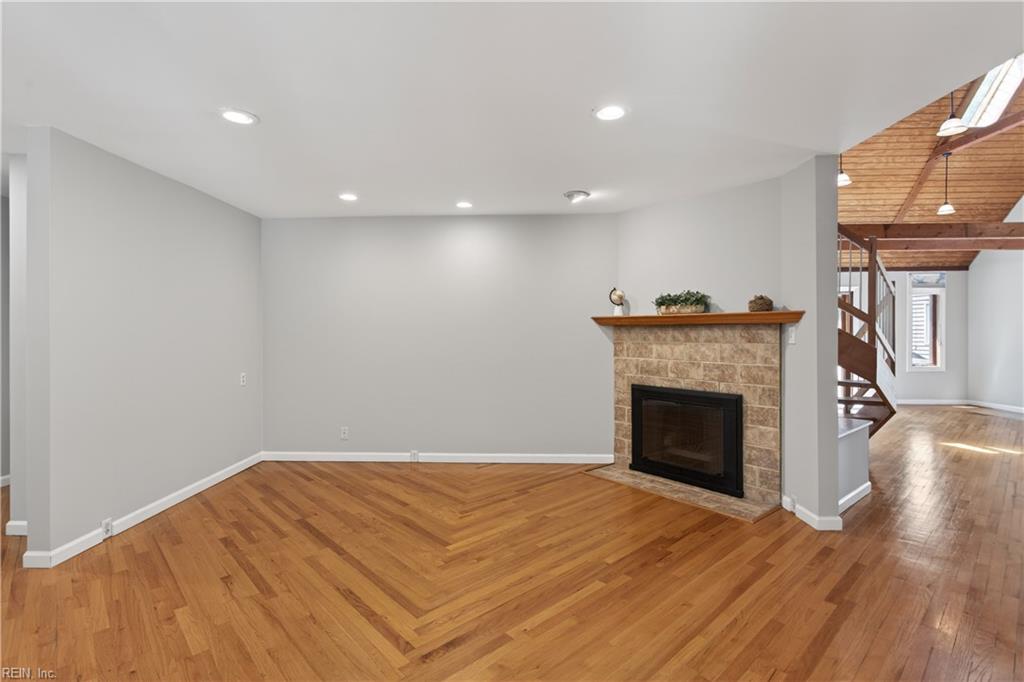 1605 Cornus CT