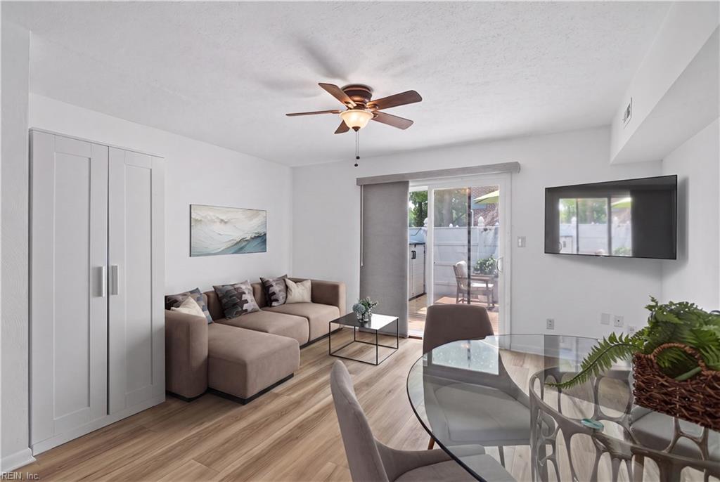 435 Barberton DR