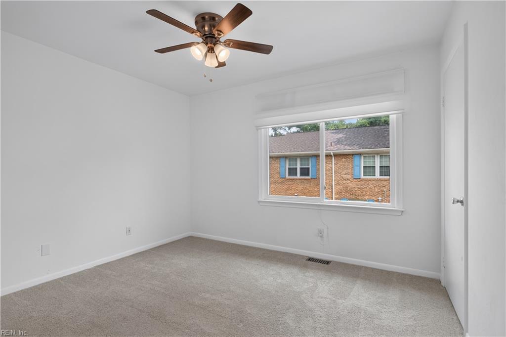 435 Barberton DR