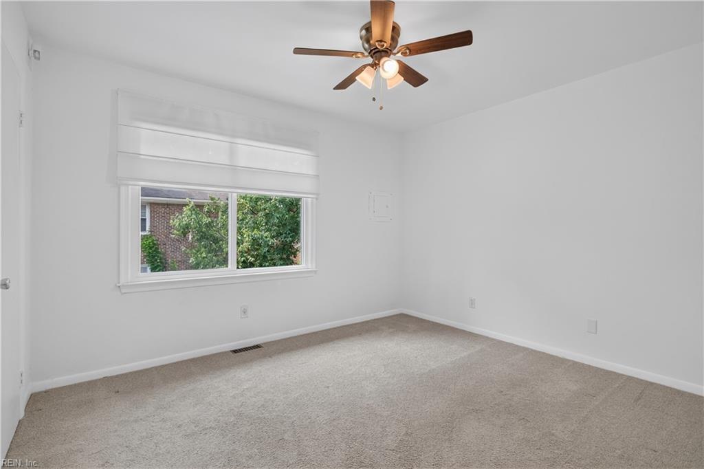 435 Barberton DR