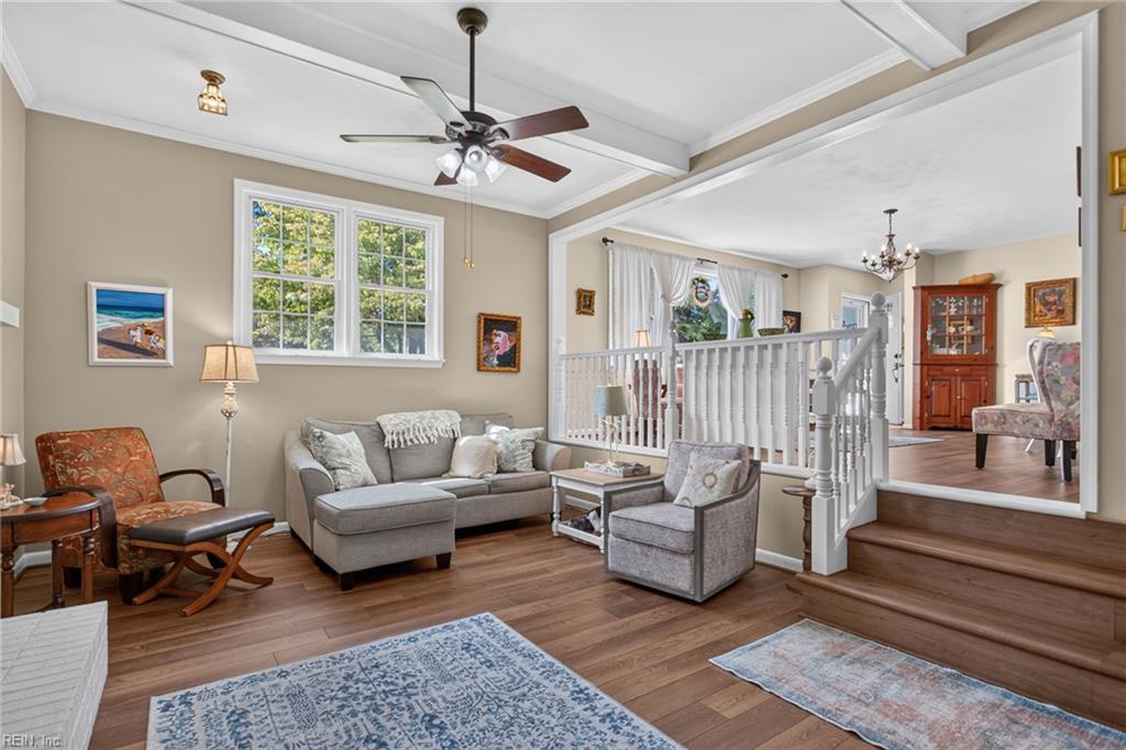 302 Jordan DR