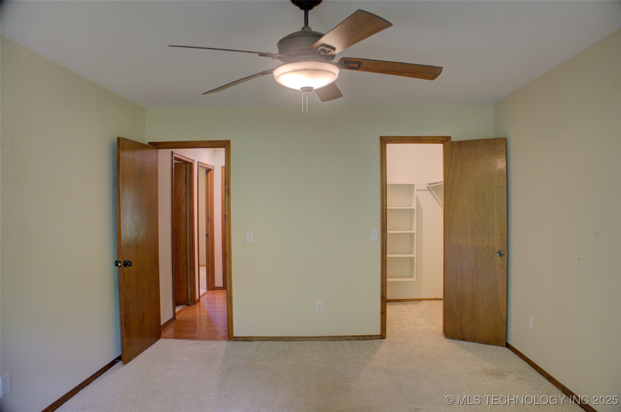 9701 Springlake Drive