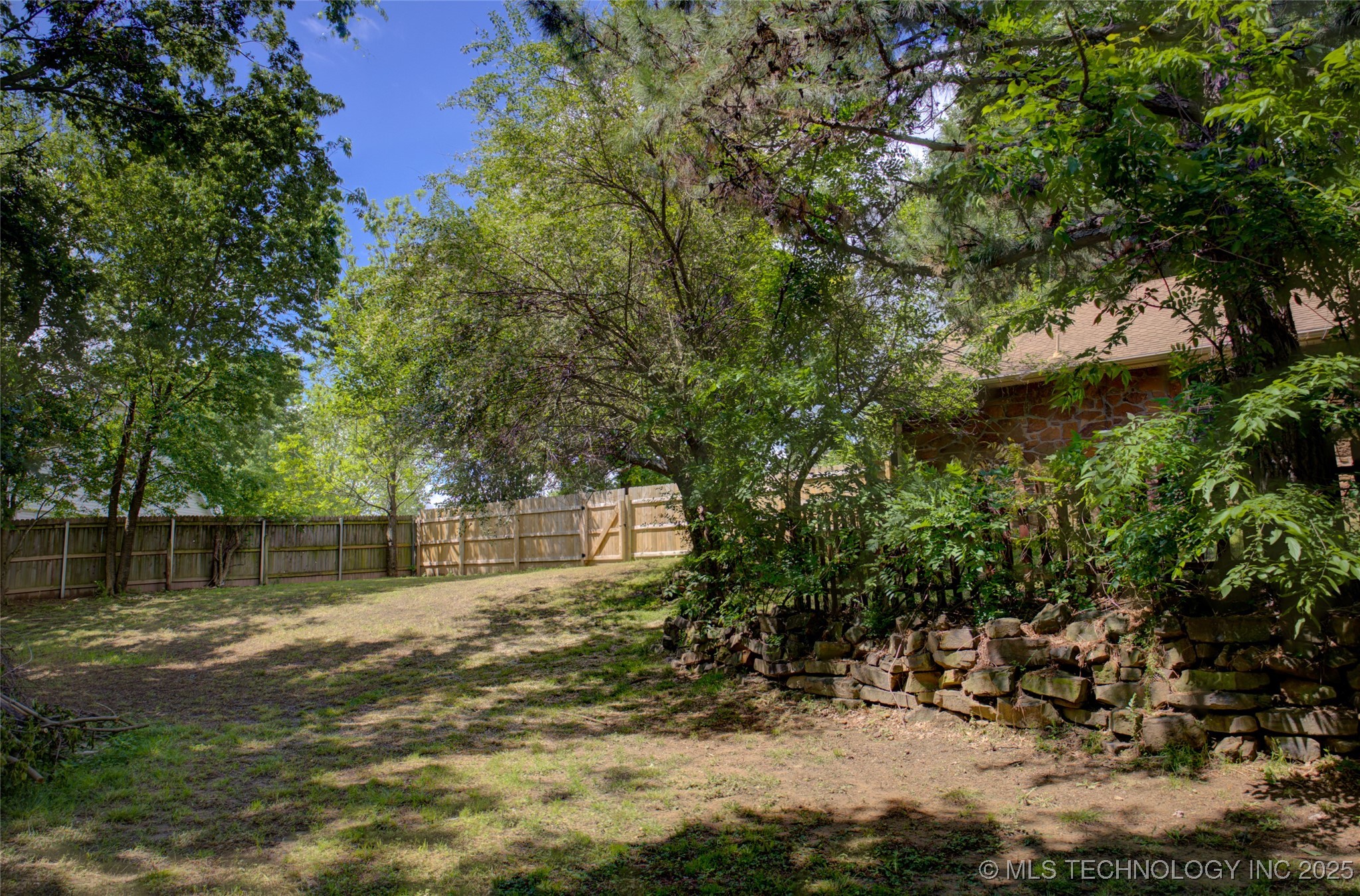 9701 Springlake Drive