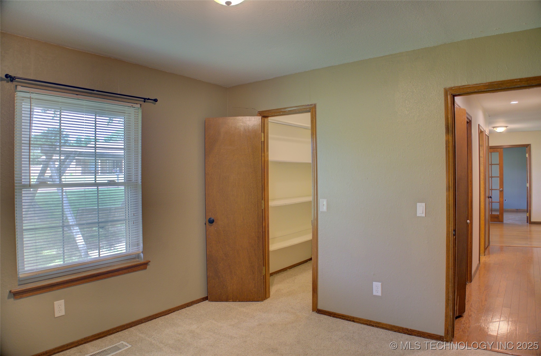9701 Springlake Drive