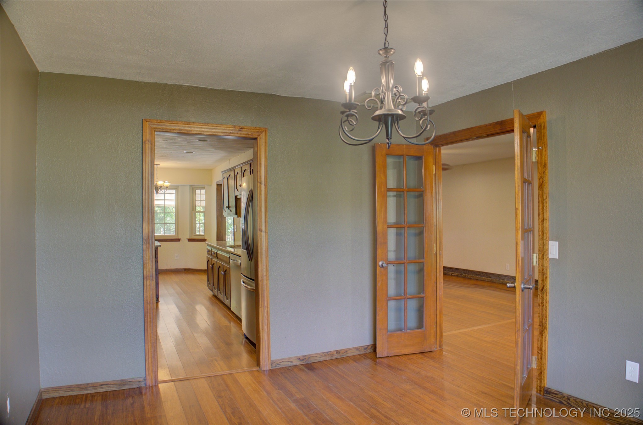 9701 Springlake Drive