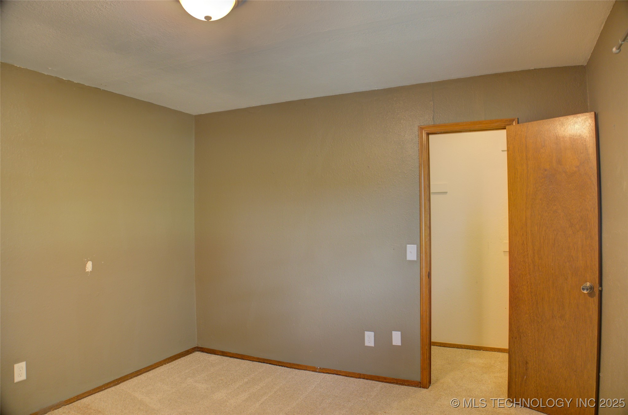 9701 Springlake Drive
