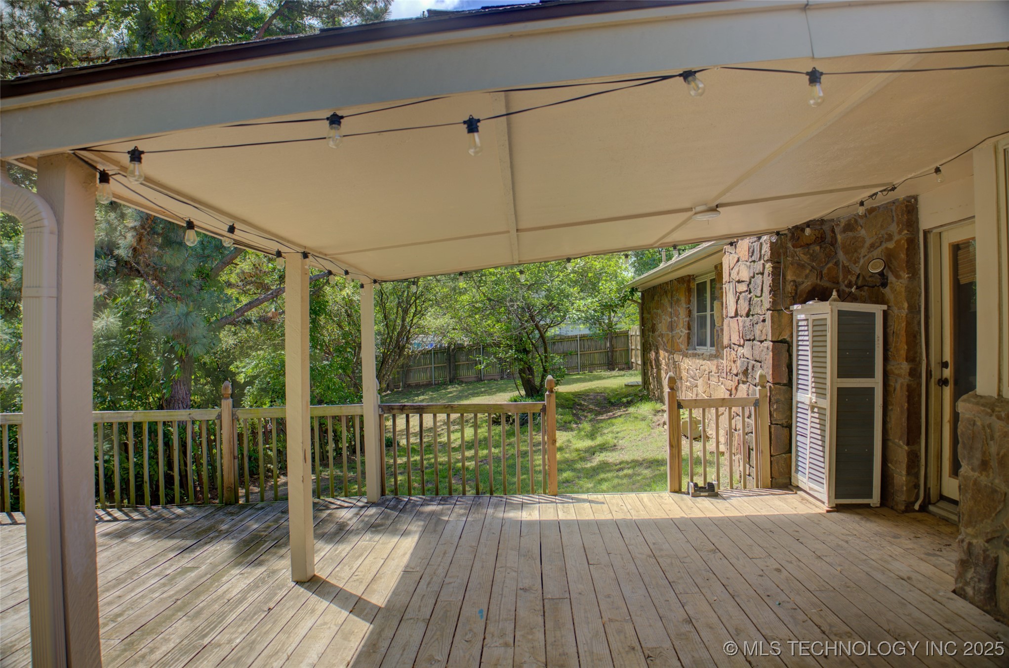 9701 Springlake Drive