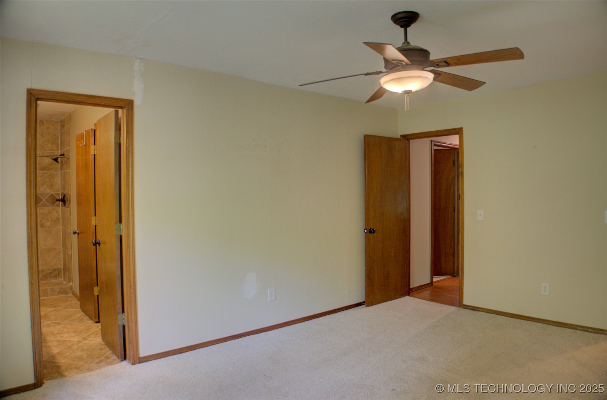 9701 Springlake Drive