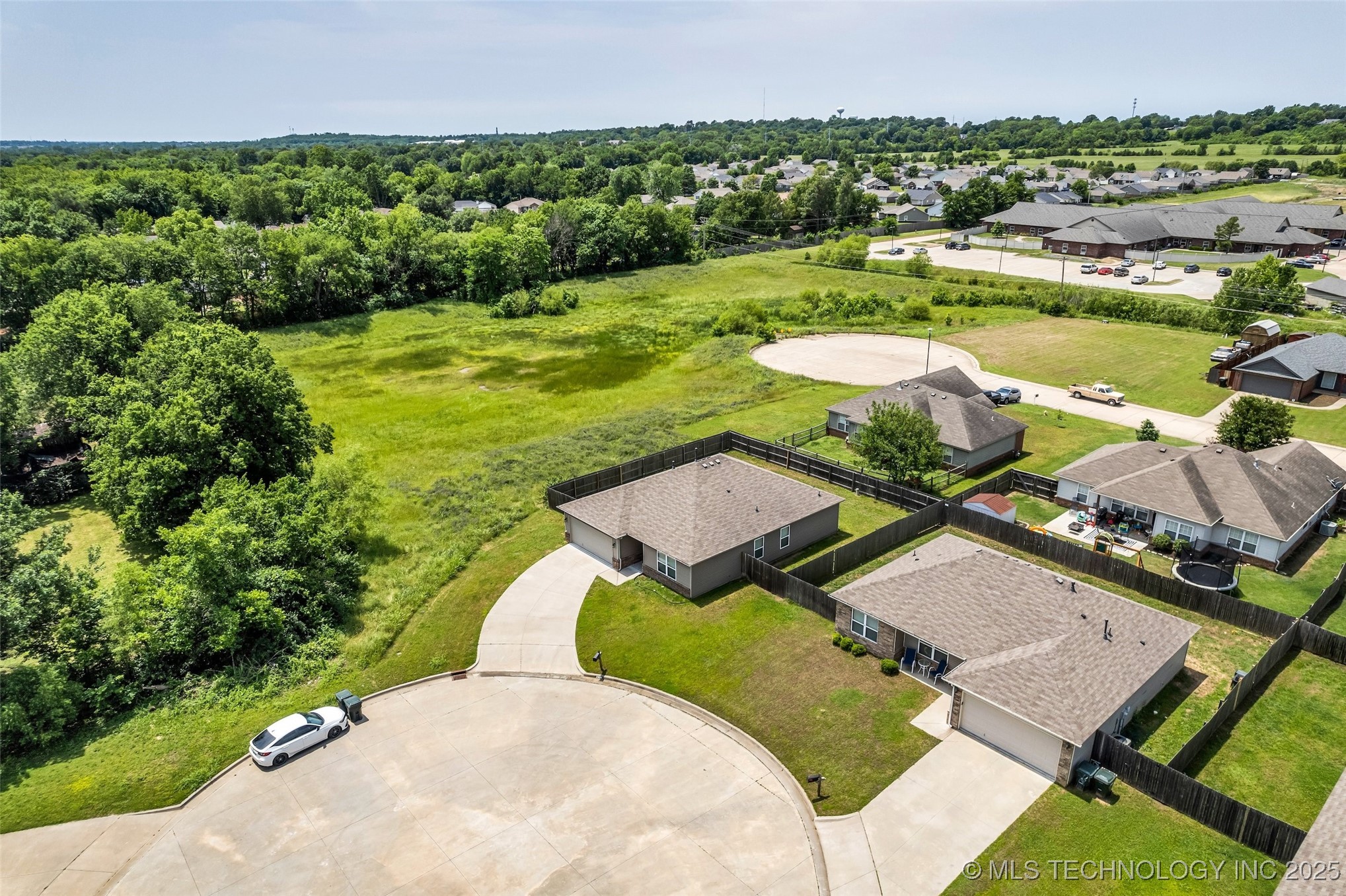 2801 Lariat Lane