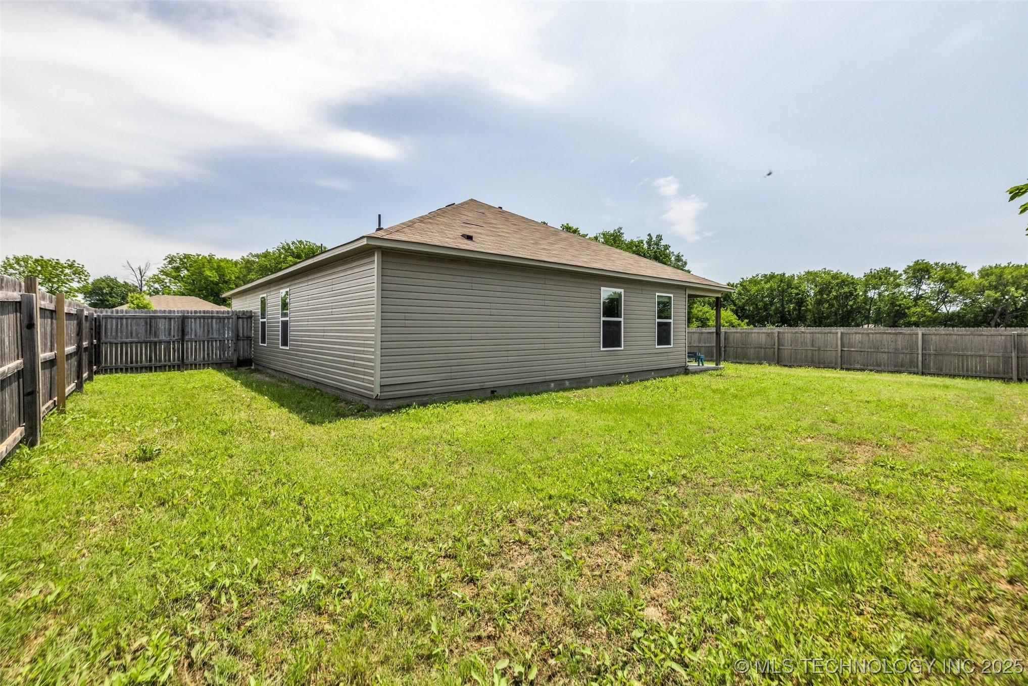 2801 Lariat Lane