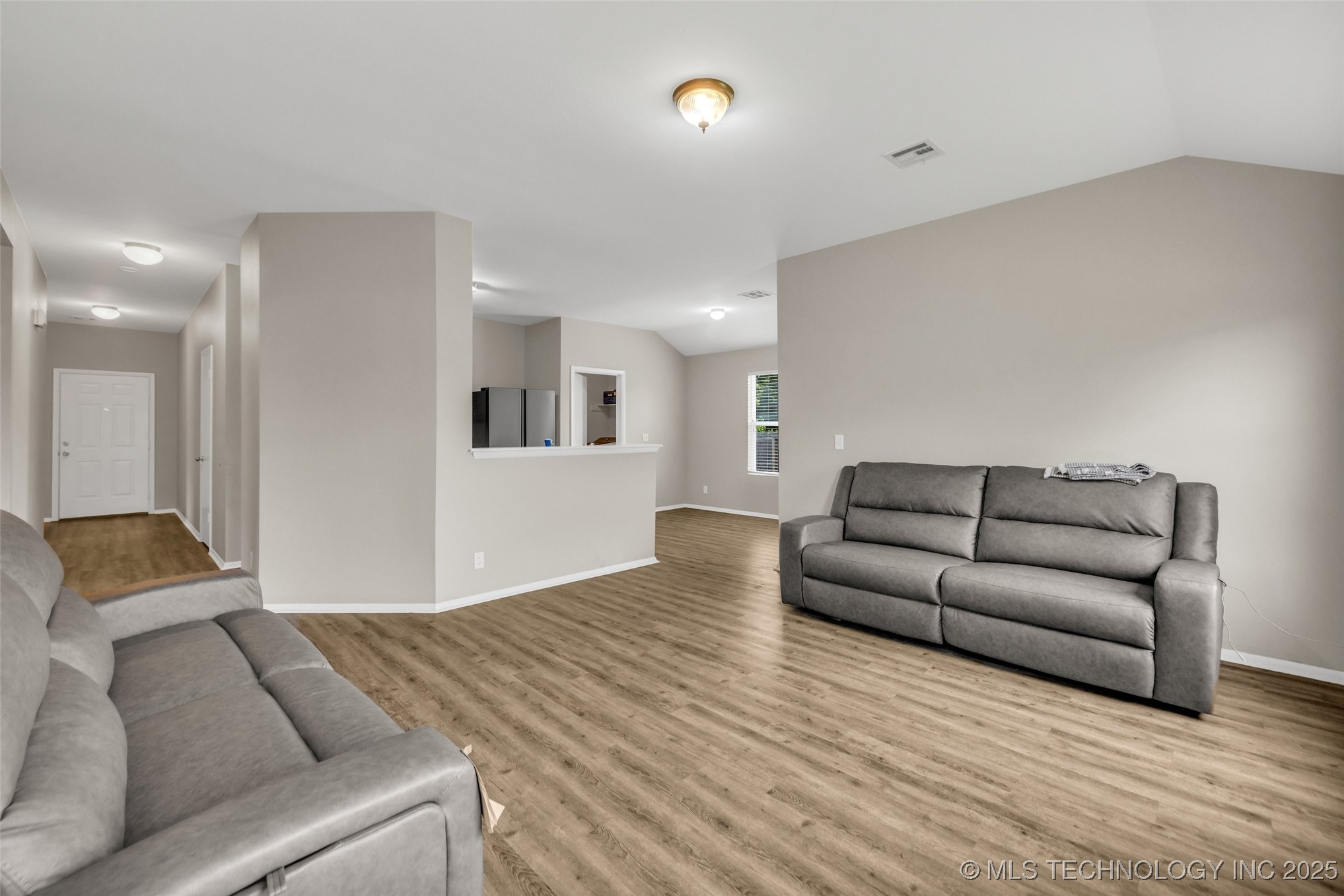 2801 Lariat Lane