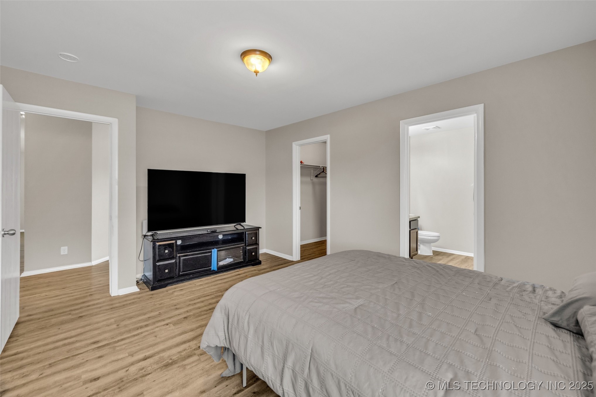 2801 Lariat Lane