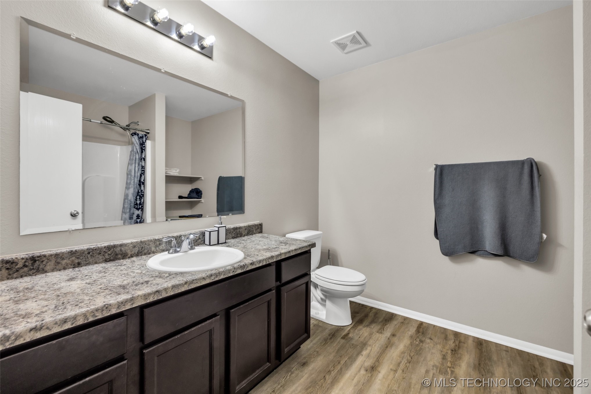 2801 Lariat Lane