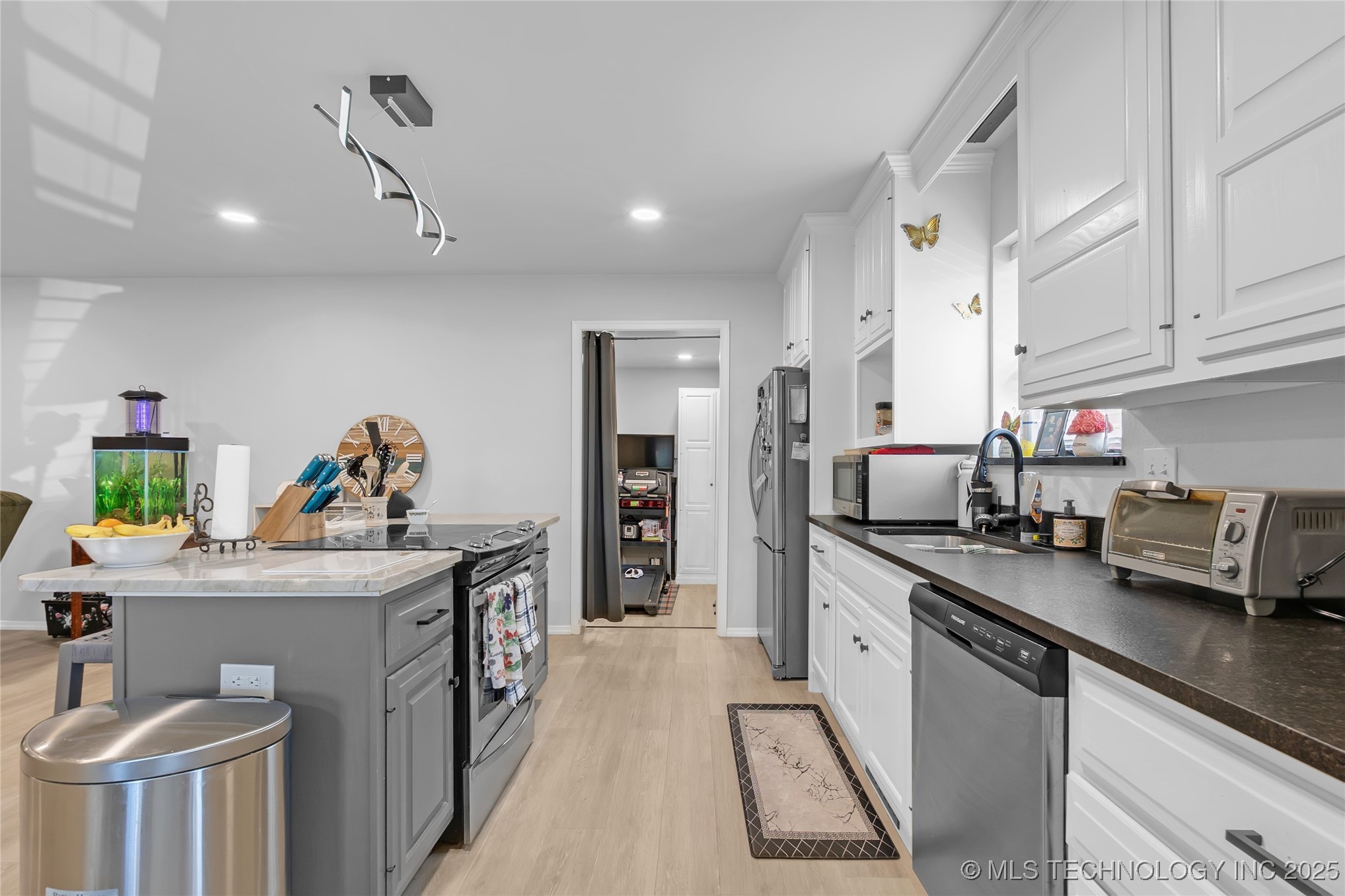 9673 Movilla Hills Drive