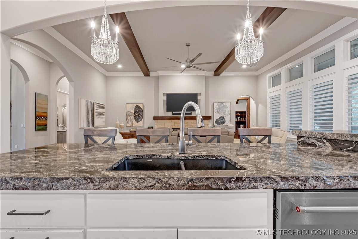 1105 W 84th Street