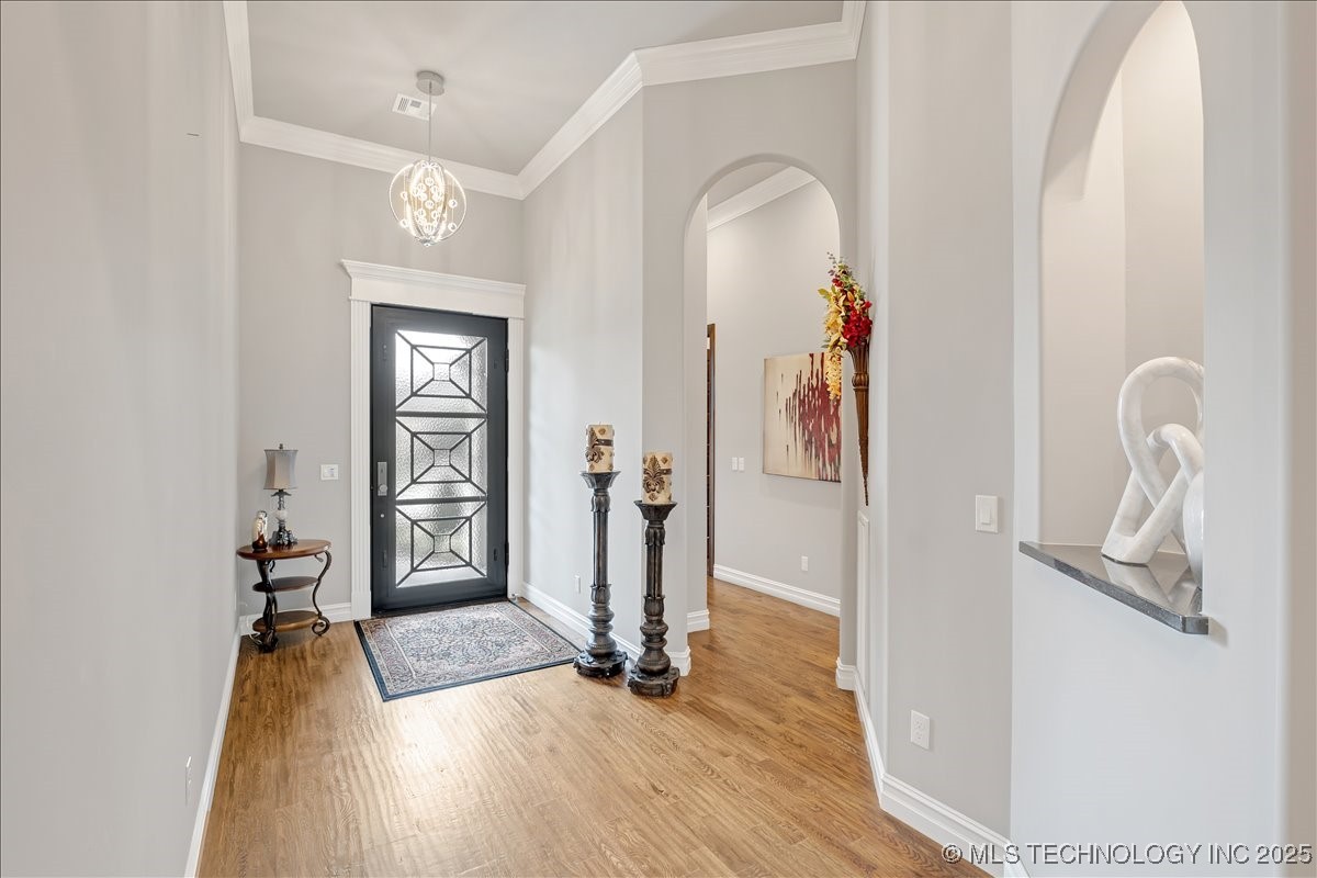 1105 W 84th Street