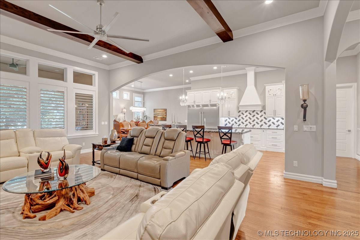 1105 W 84th Street