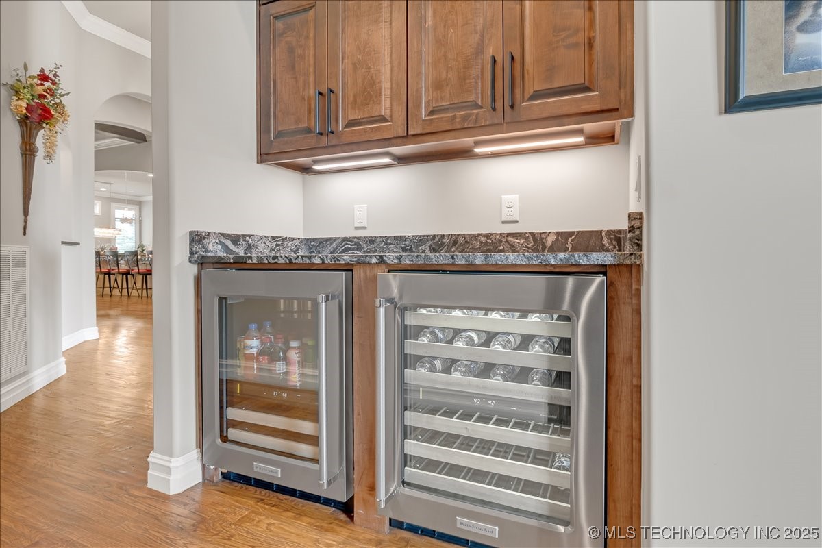 1105 W 84th Street