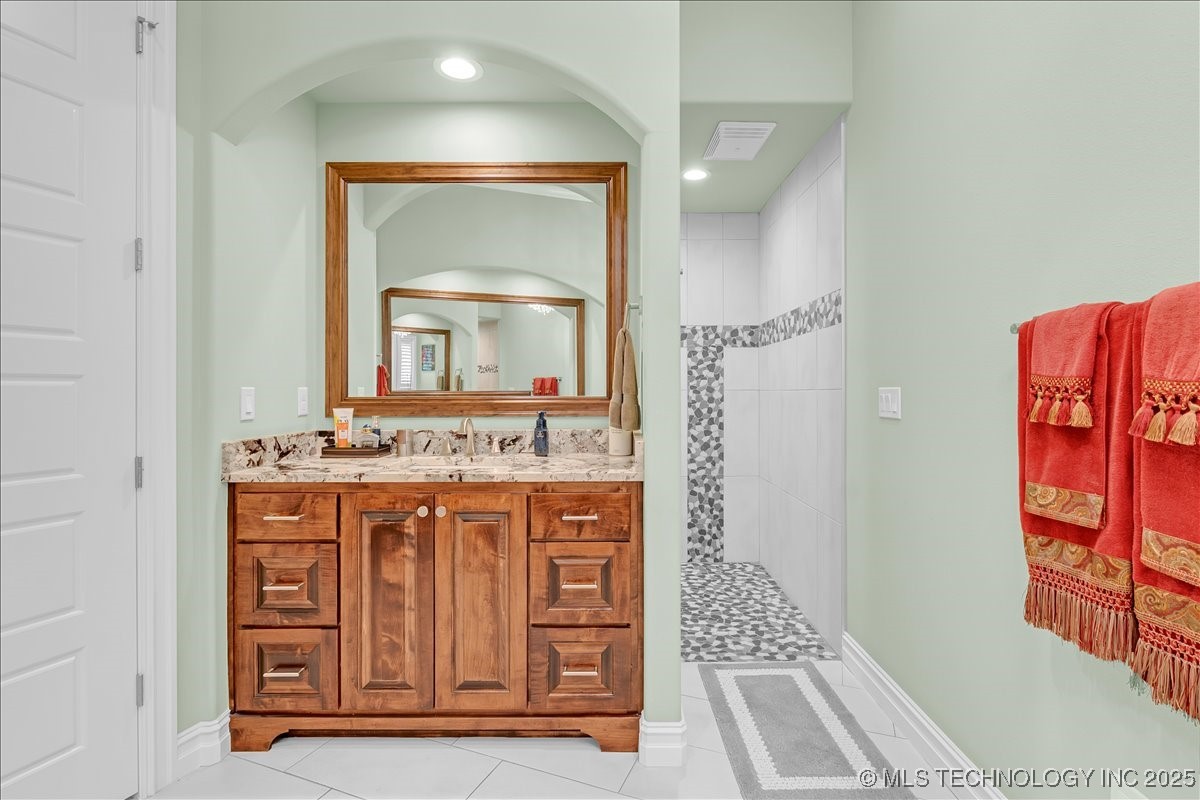 1105 W 84th Street