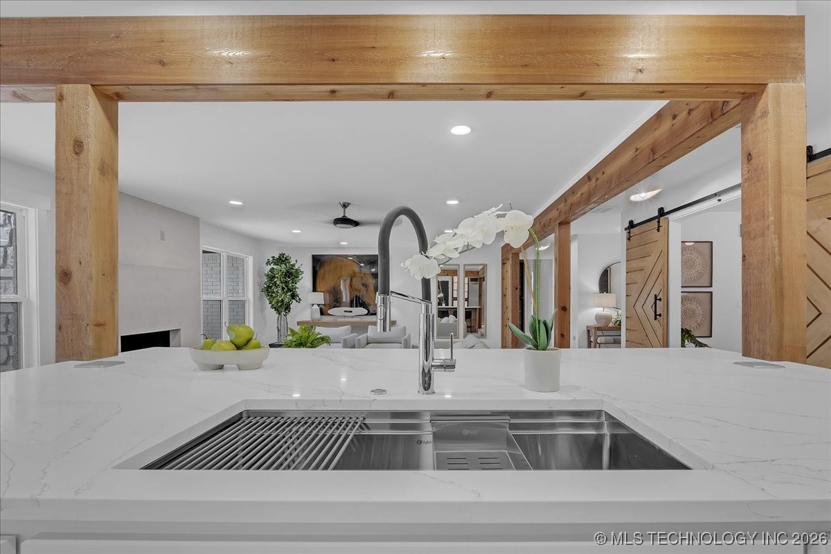 3709 E 80th Street