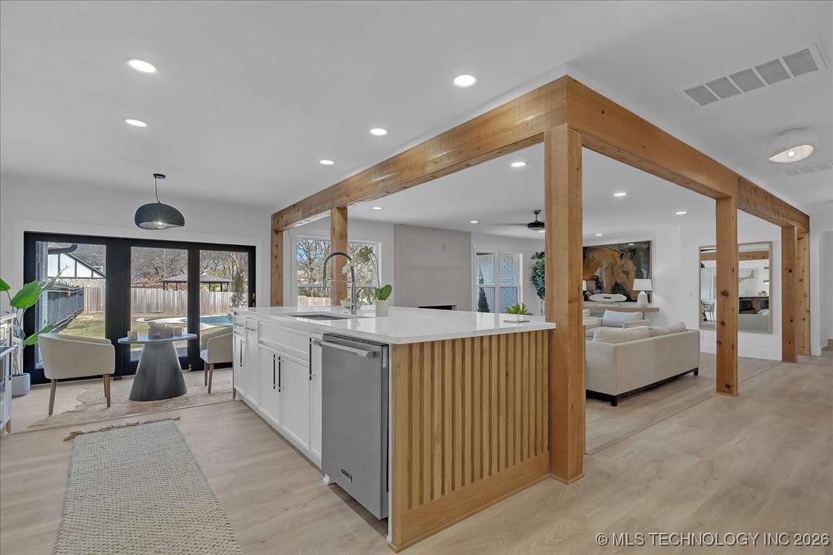 3709 E 80th Street