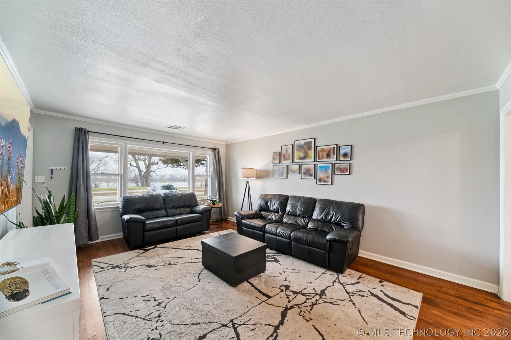 4243 Riverside Drive