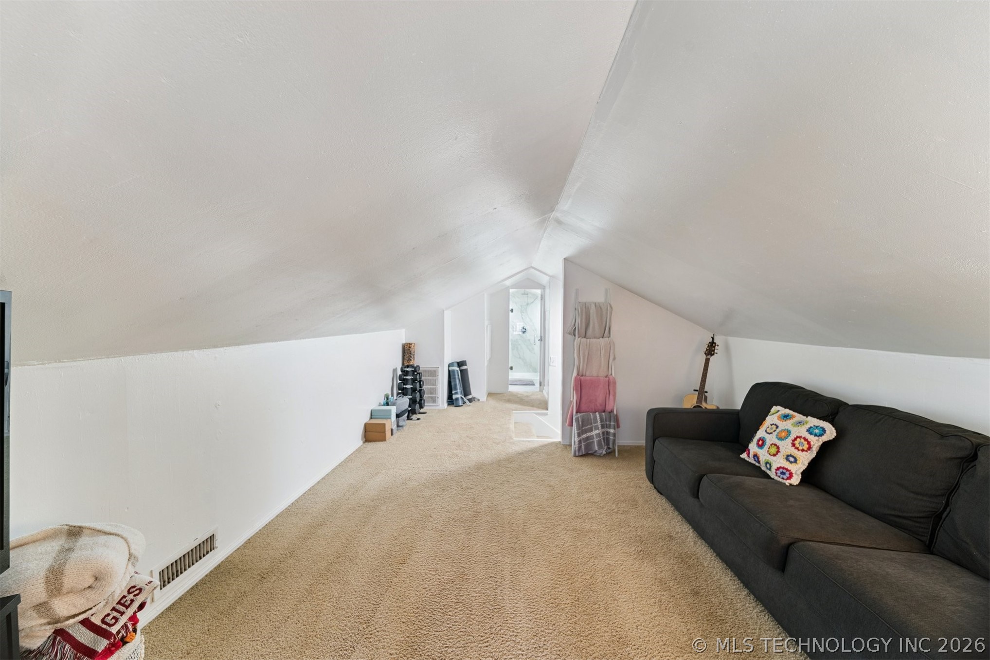 4243 Riverside Drive