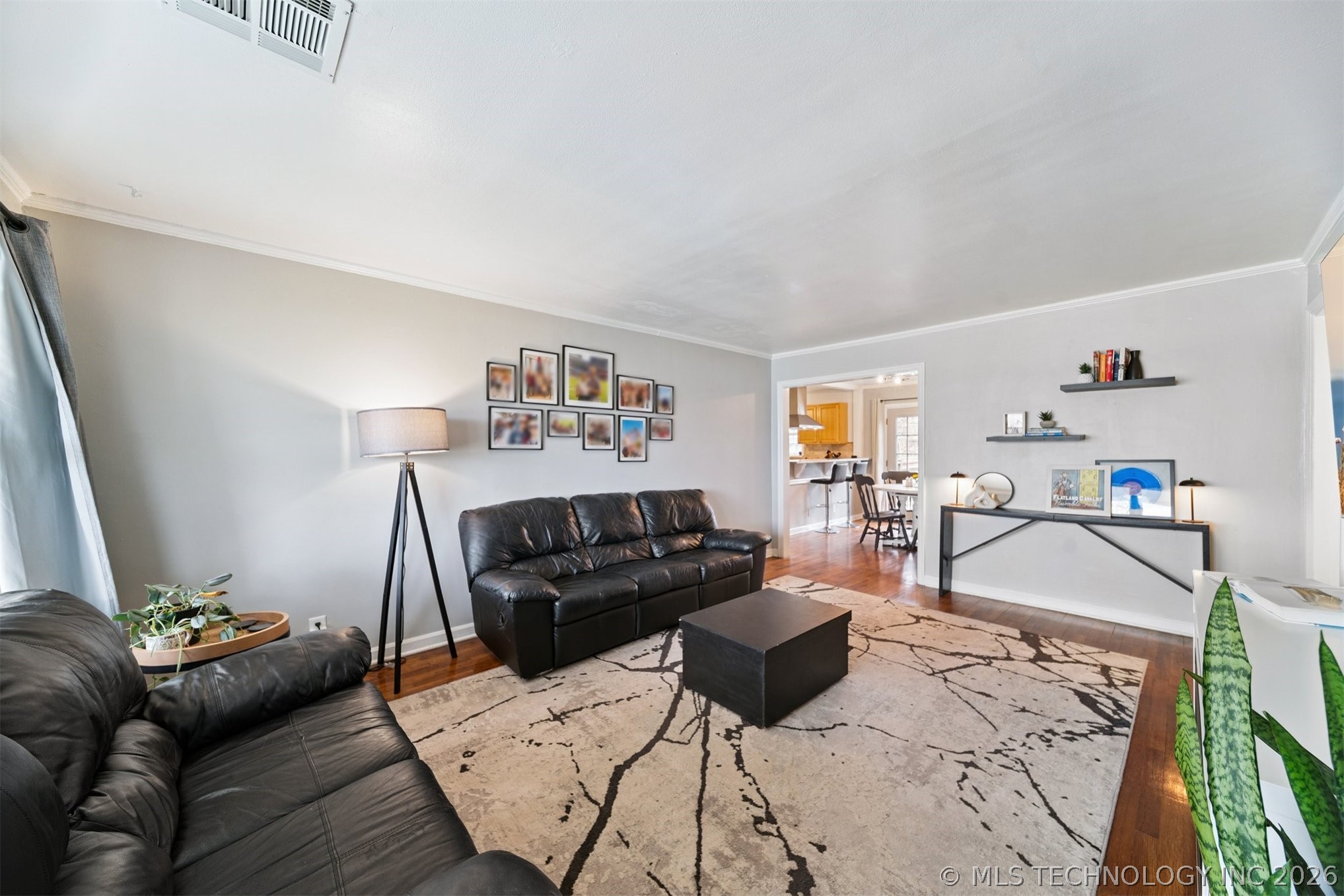 4243 Riverside Drive