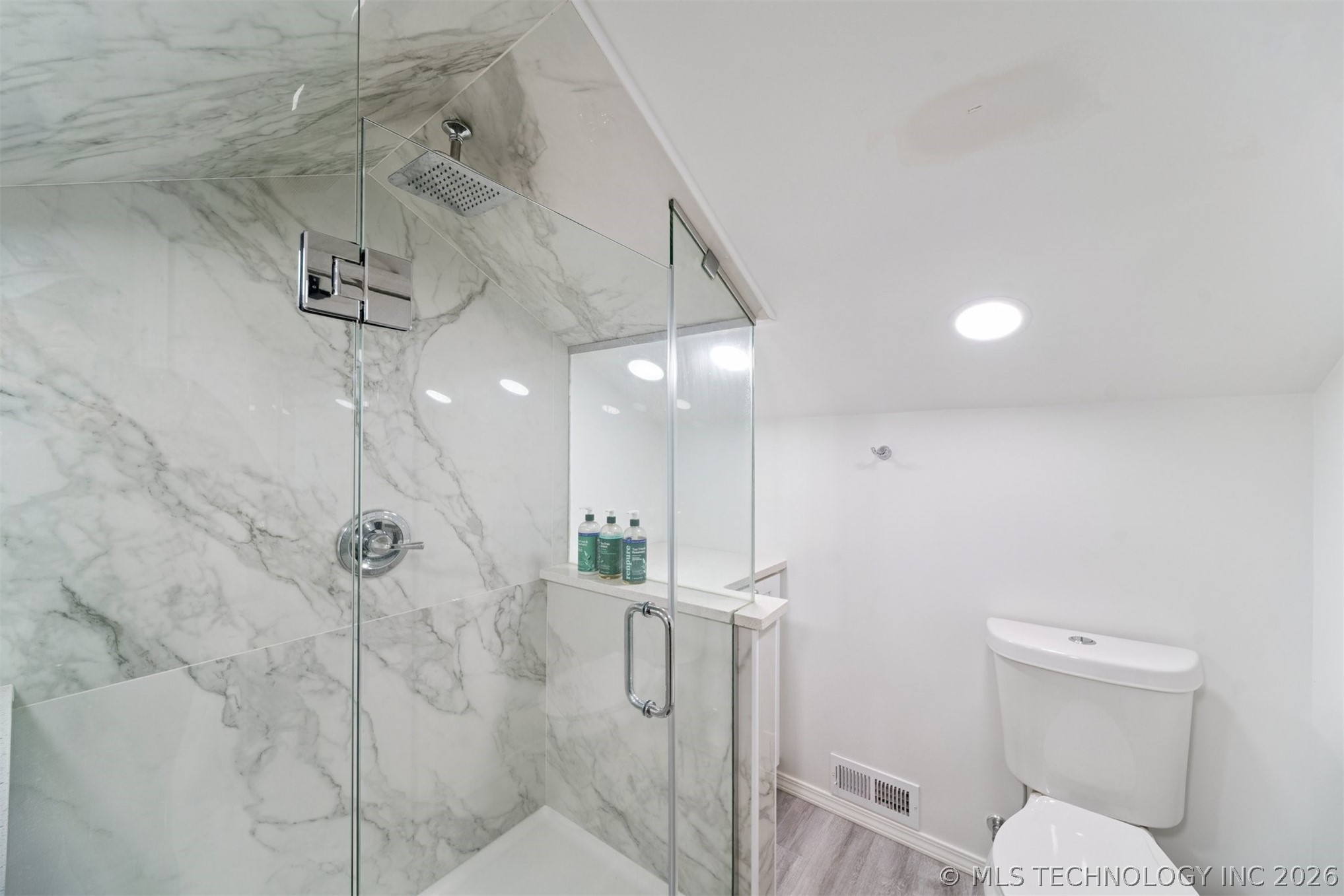 4243 Riverside Drive
