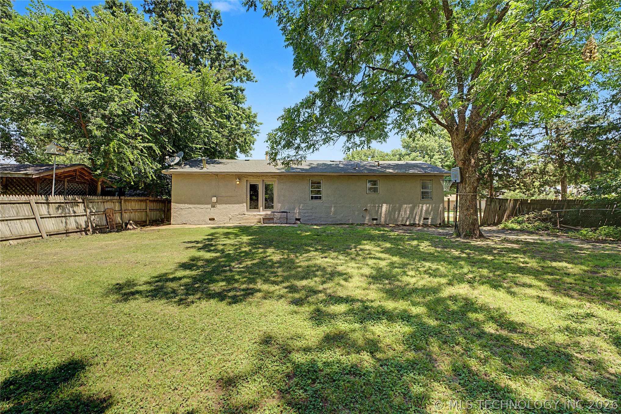 503 W Toledo Place