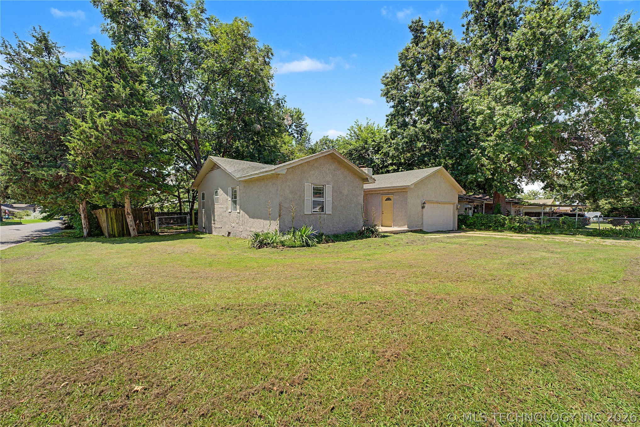 503 W Toledo Place