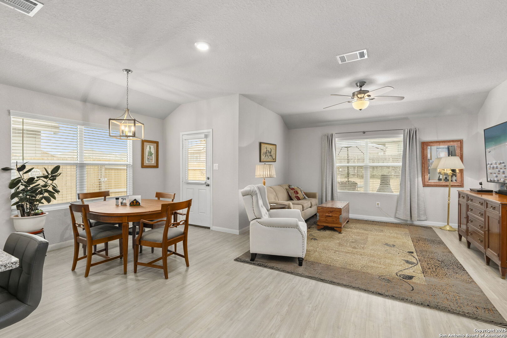 5711 Cicada Circle