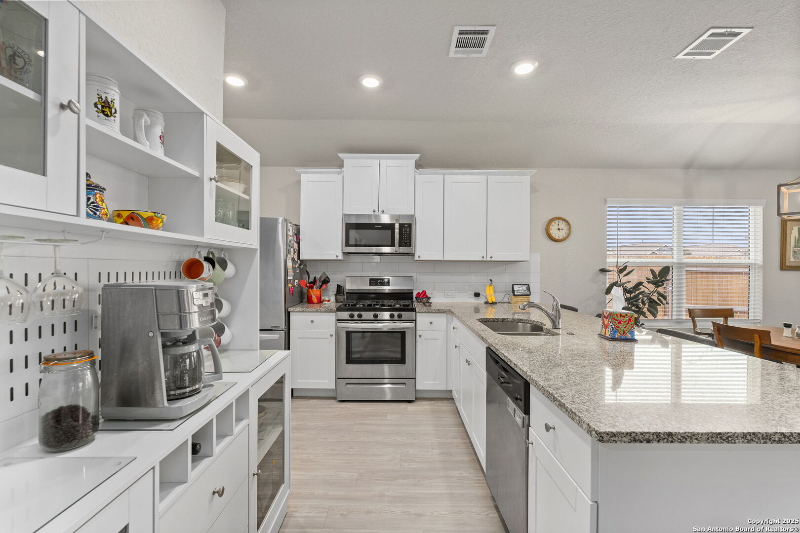5711 Cicada Circle