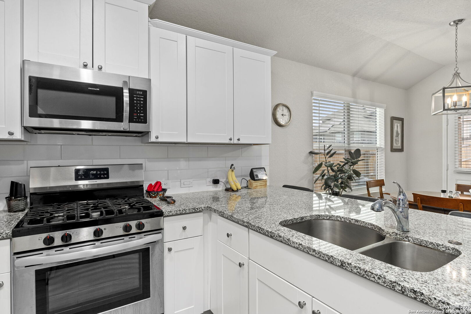 5711 Cicada Circle