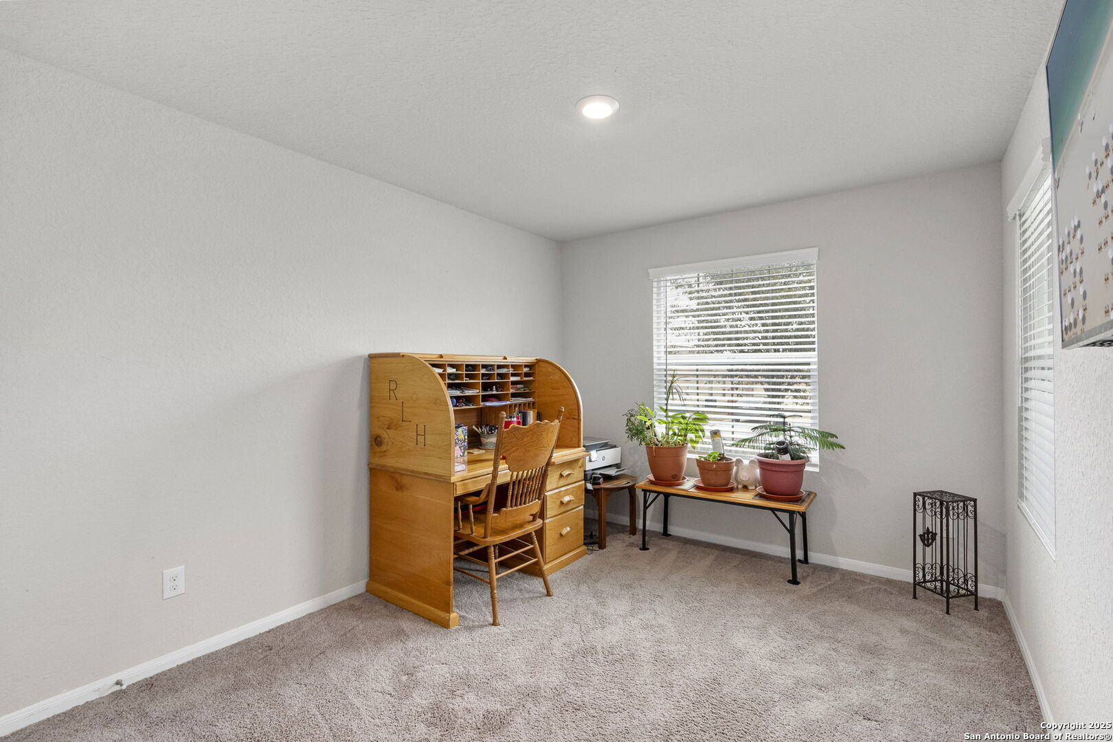 5711 Cicada Circle