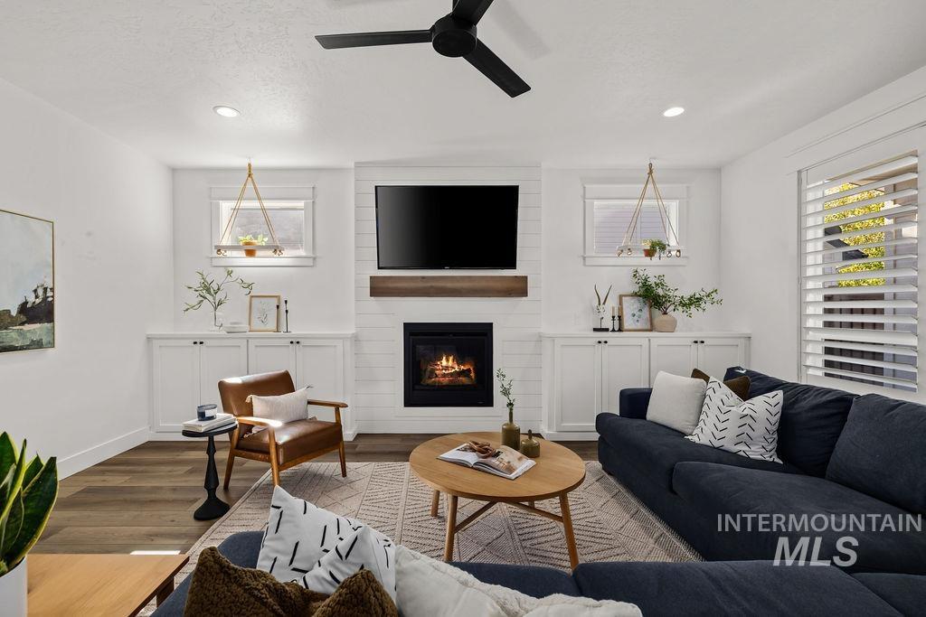 5701 N Calcutta