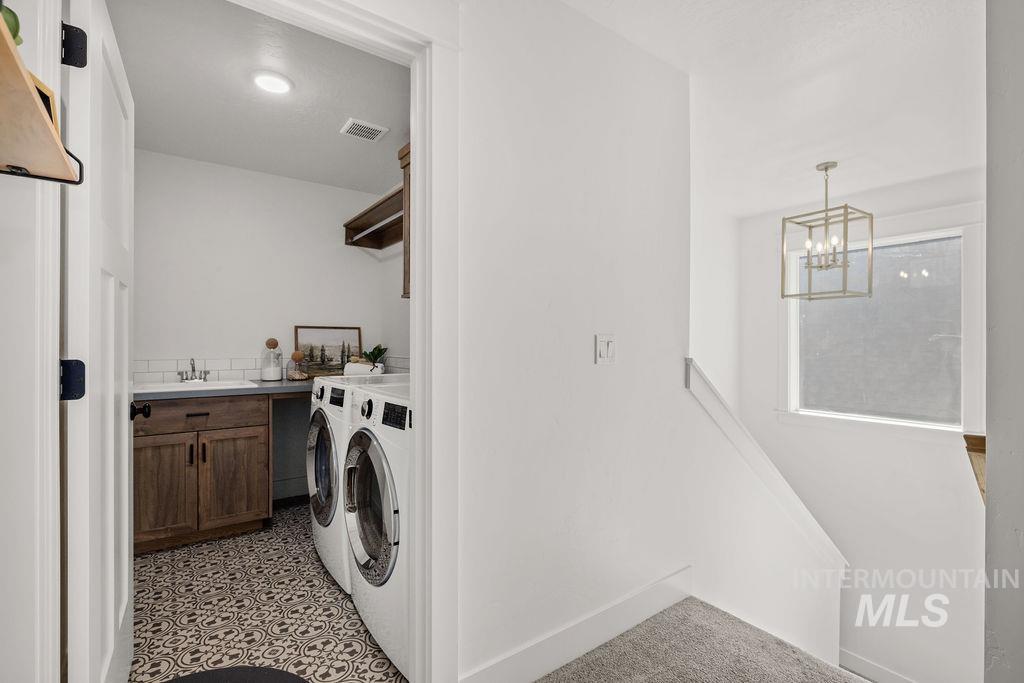 5701 N Calcutta