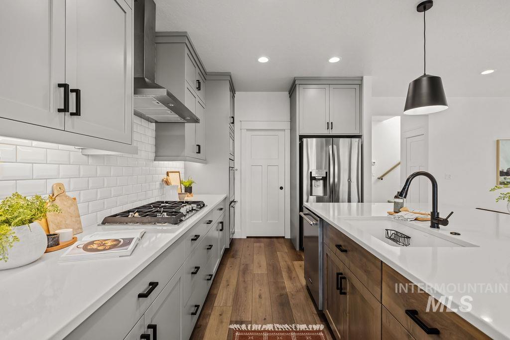 5701 N Calcutta