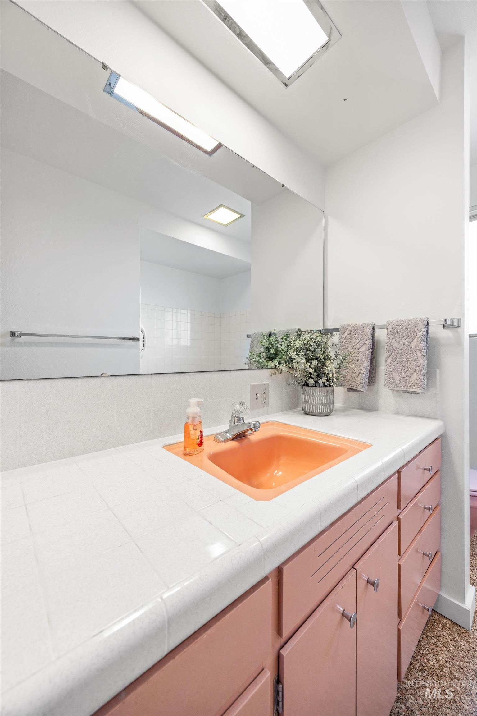 2412 S Robert St.