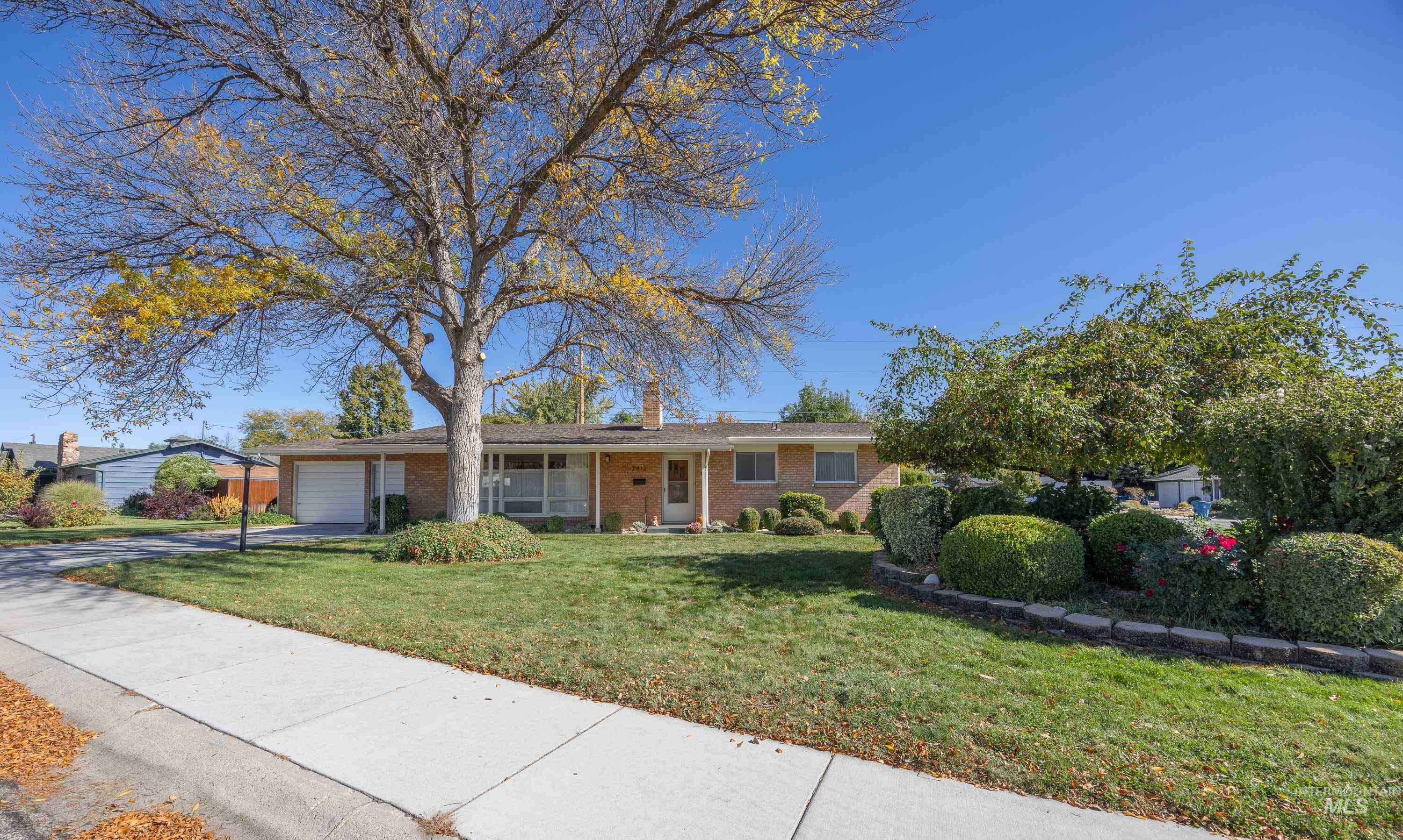 2412 S Robert St.