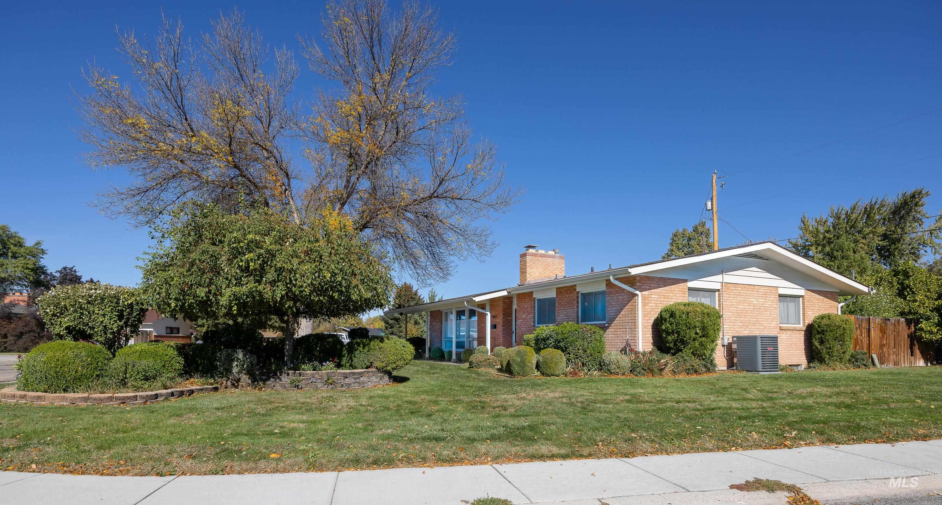 2412 S Robert St.