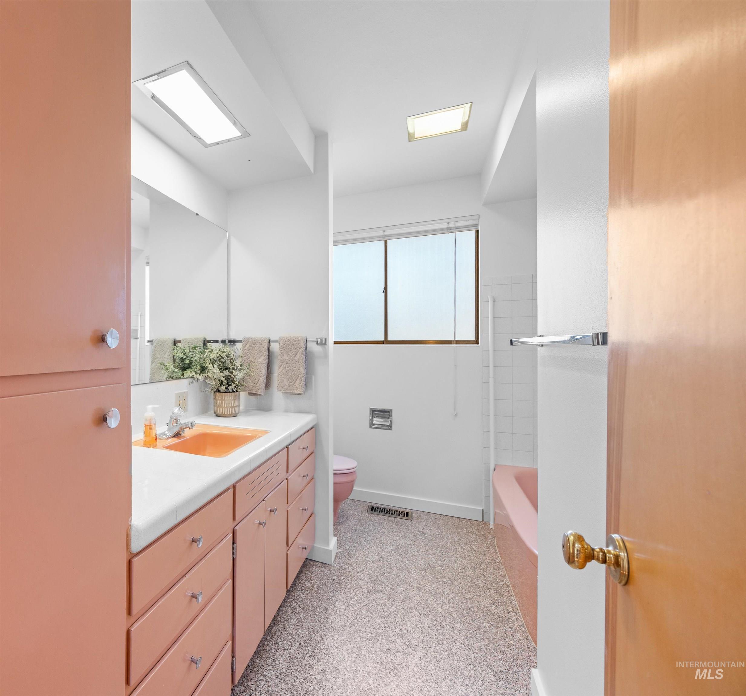2412 S Robert St.