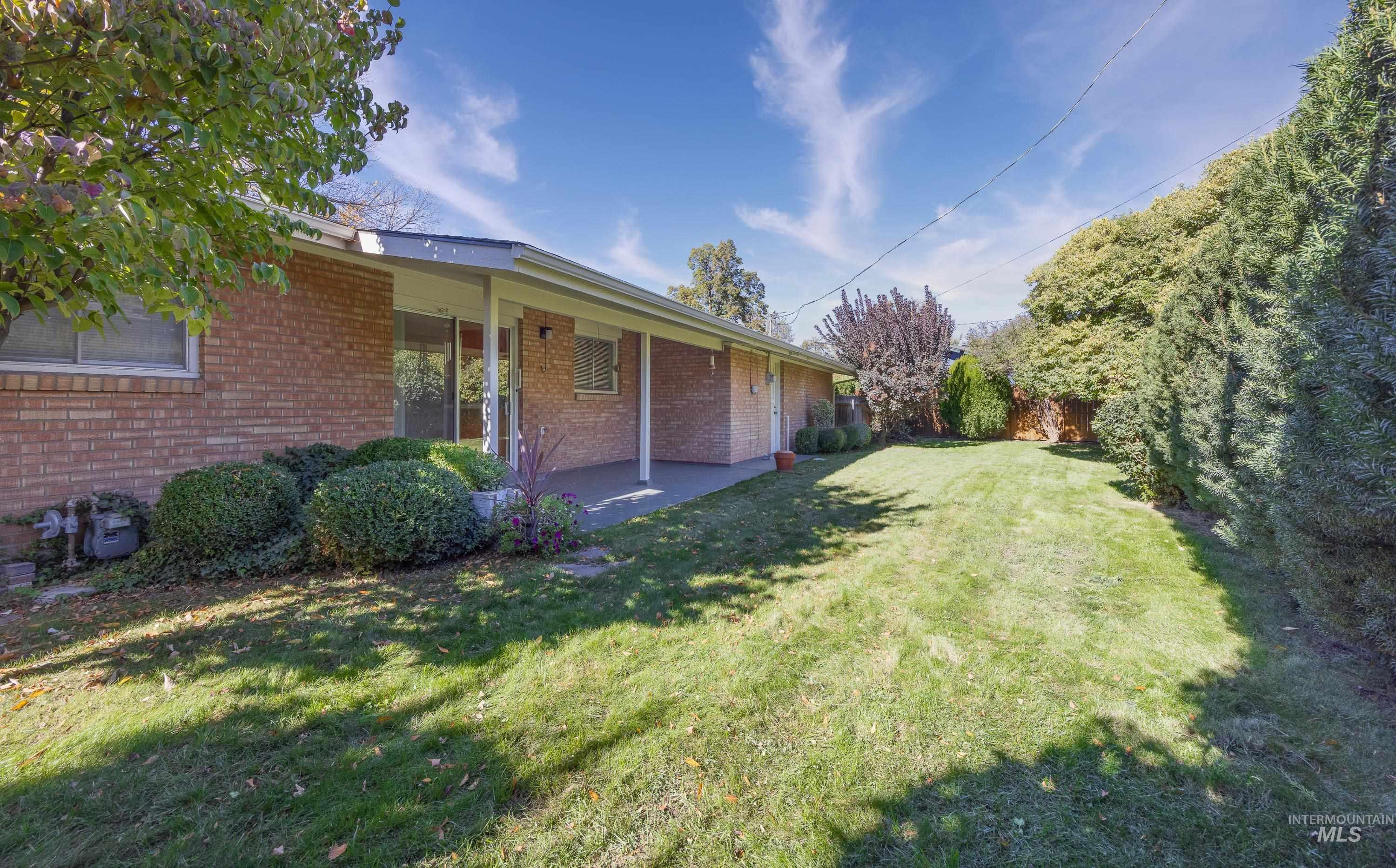 2412 S Robert St.