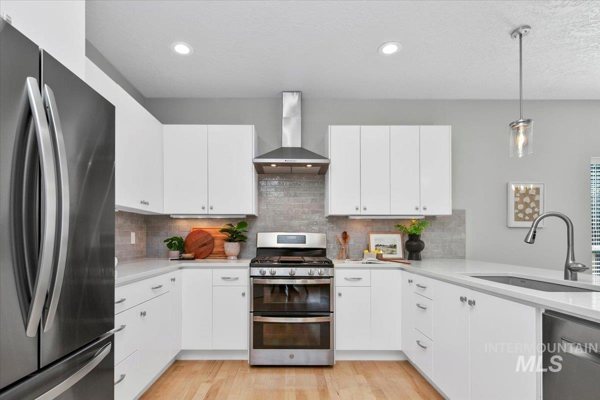2528 N Cisco Ln.