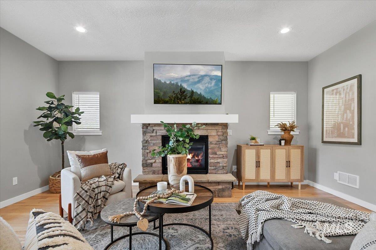2528 N Cisco Ln.