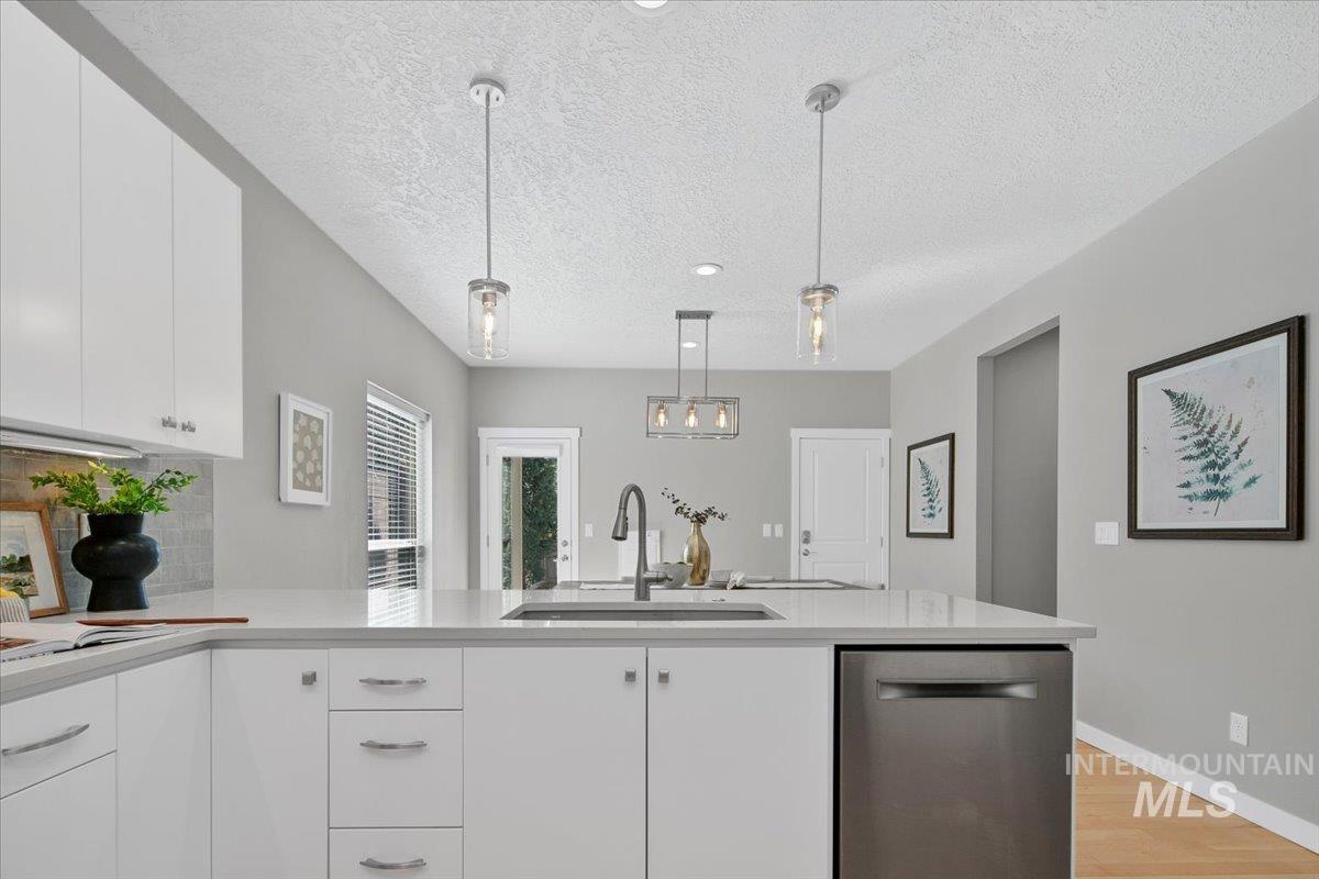 2528 N Cisco Ln.