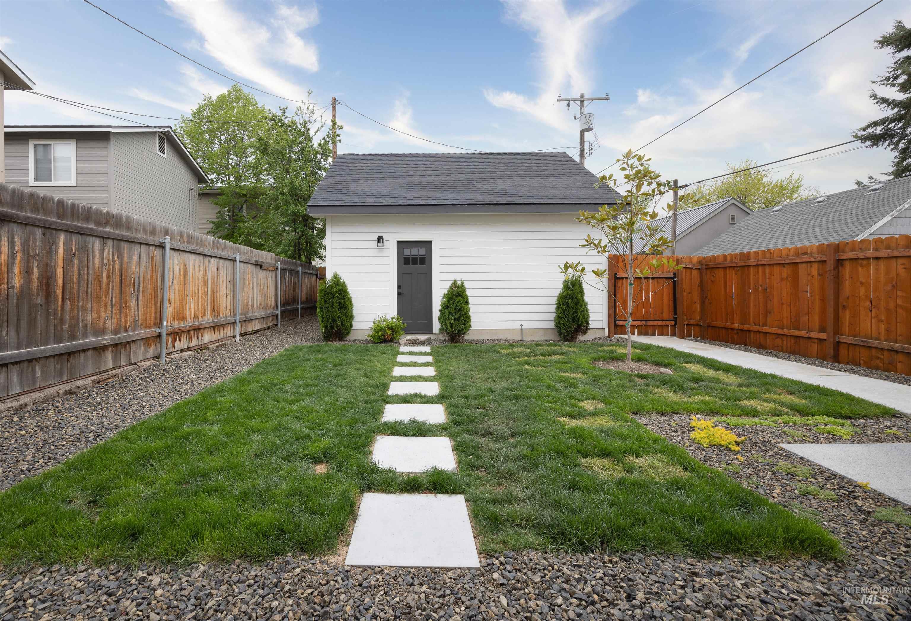 516 N Pierce St.