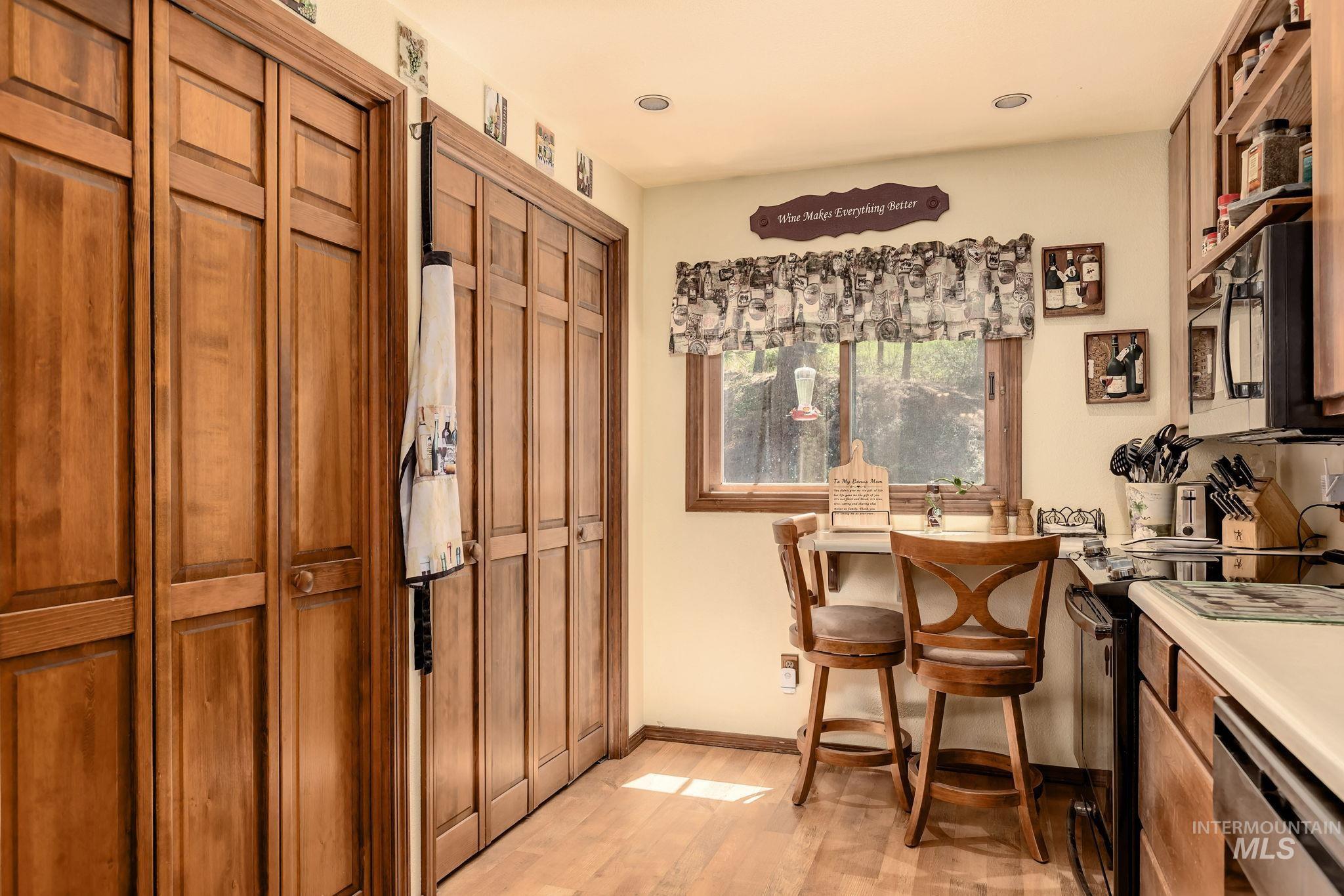 428 Rimview Dr.